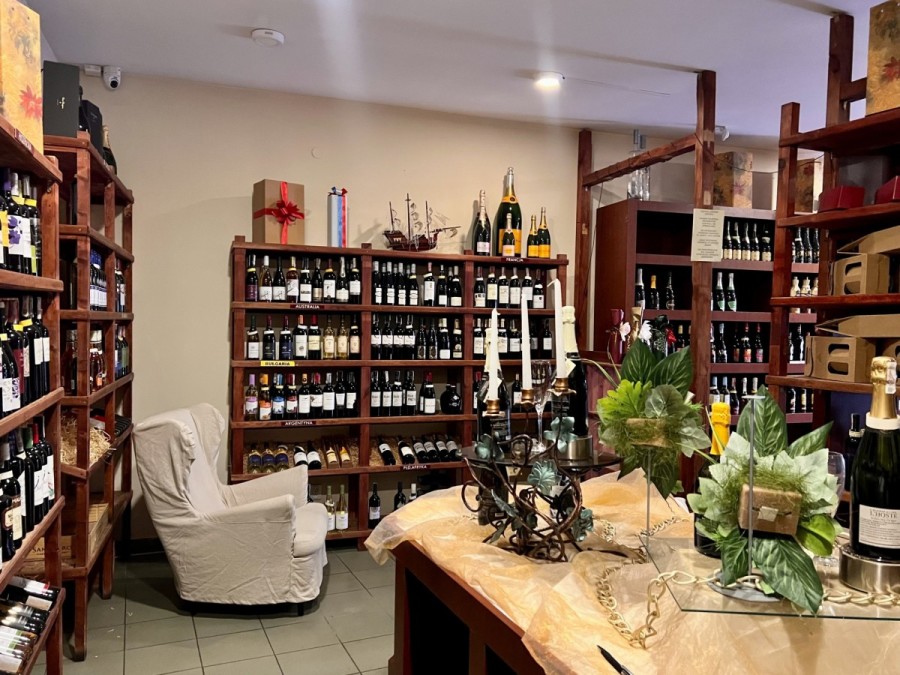 powiat wołomiński, Wołomin, Ogrodowa, Centrum | 75 m2 | Witryna od ulicy | Parking