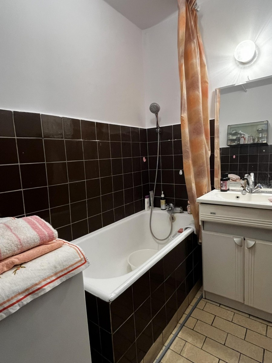 Warszawa, Ursynów, Polinezyjska, Duże 3 pokoje, widna kuchnia, do remontu, metro