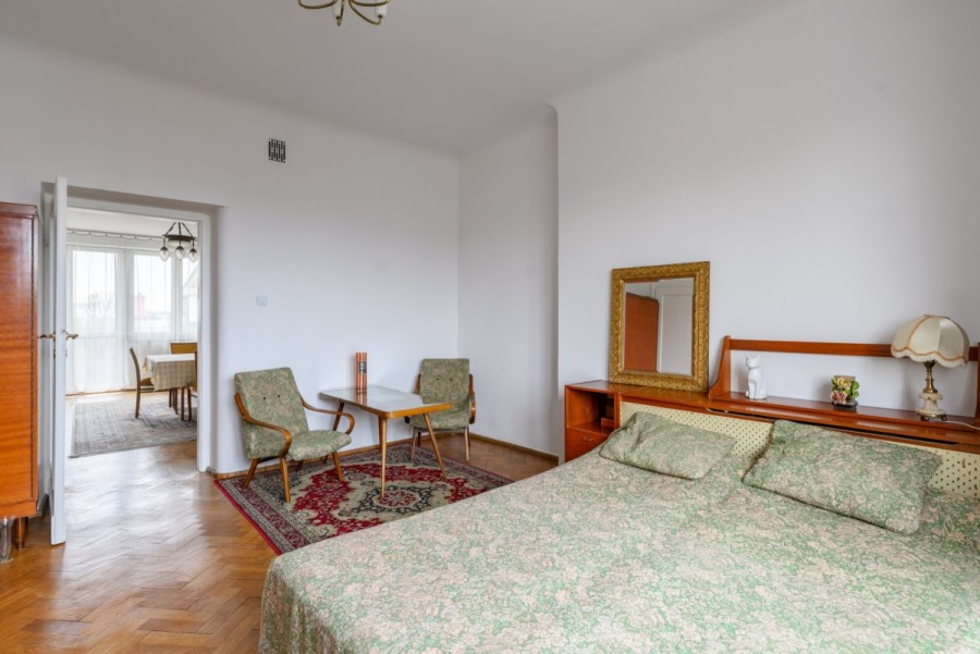 Warszawa, Ochota, Aleja Niepodległości, 4 pokoje | 5 piętro | dwustronne | balkon | winda