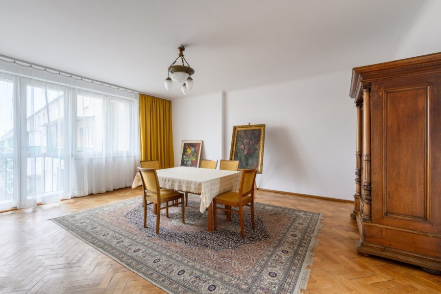 Warszawa, Ochota, Aleja Niepodległości, 4 pokoje | 5 piętro | dwustronne | balkon | winda