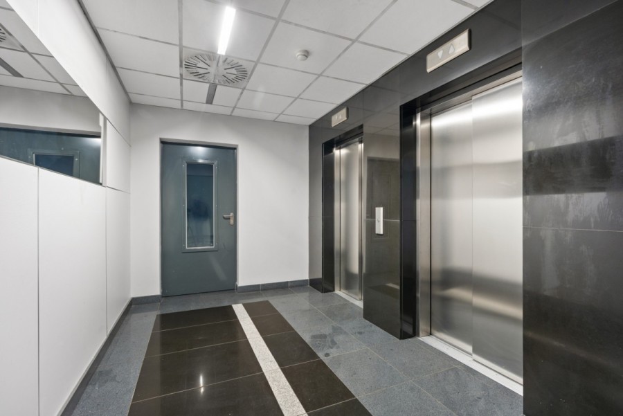 Warszawa, Ochota, Bitwy Warszawskiej 1920 R., Elegancki apartament z marmurową wanną