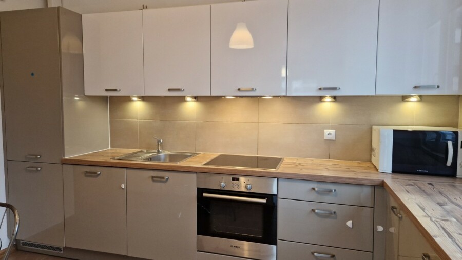 powiat Warszawa, Warszawa, Garażowa, 3 pokoje z miejscem postojowym Garażowa