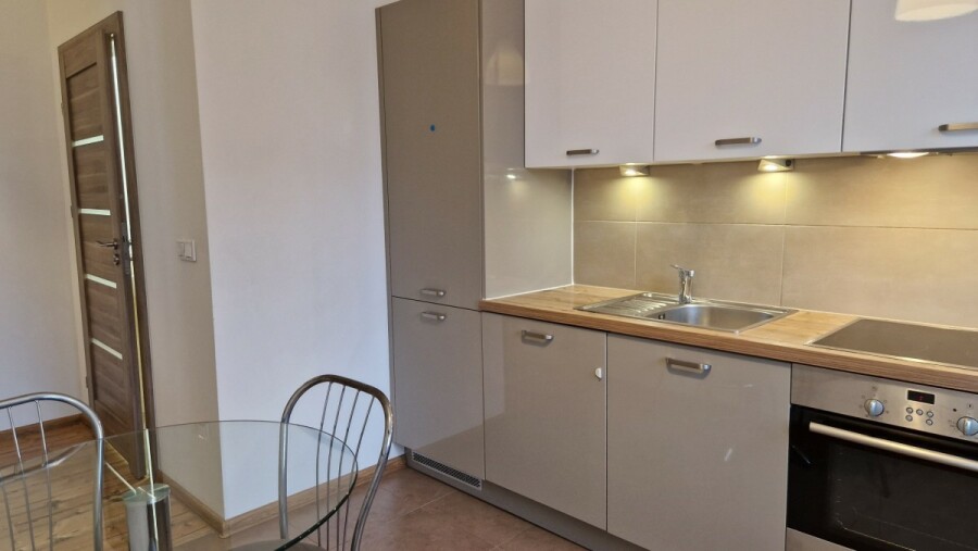 powiat Warszawa, Warszawa, Garażowa, 3 pokoje z miejscem postojowym Garażowa