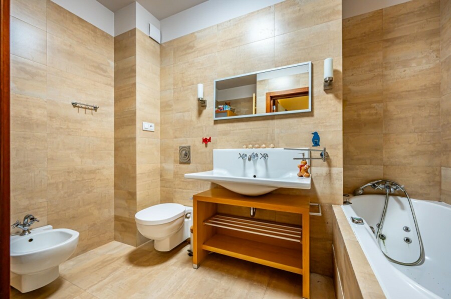 Warszawa, Mokotów, Rajska, Mieszkanie na parterze na Marinie Mokotów z ogródk