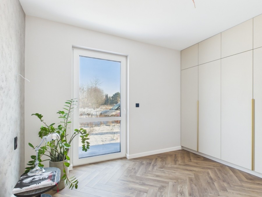 Warszawa, Wawer Nadwiśle, Mrągowska, dwa pokoje z ogrodem dla rodziny