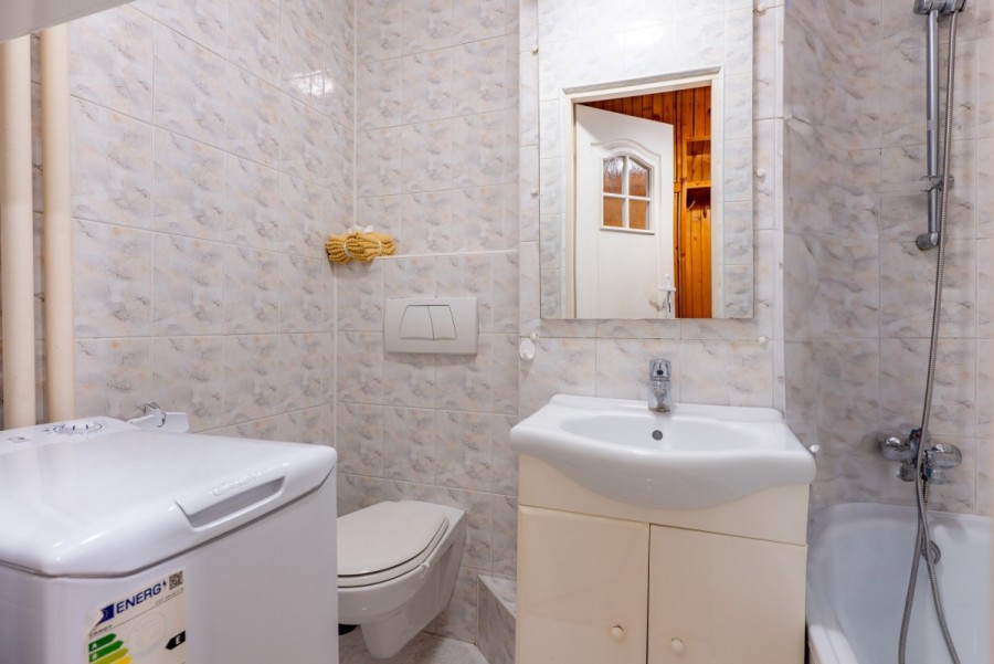 Warszawa, Wawer, Korkowa, Mieszkanie z potencjałem, blisko lasu + piwnica