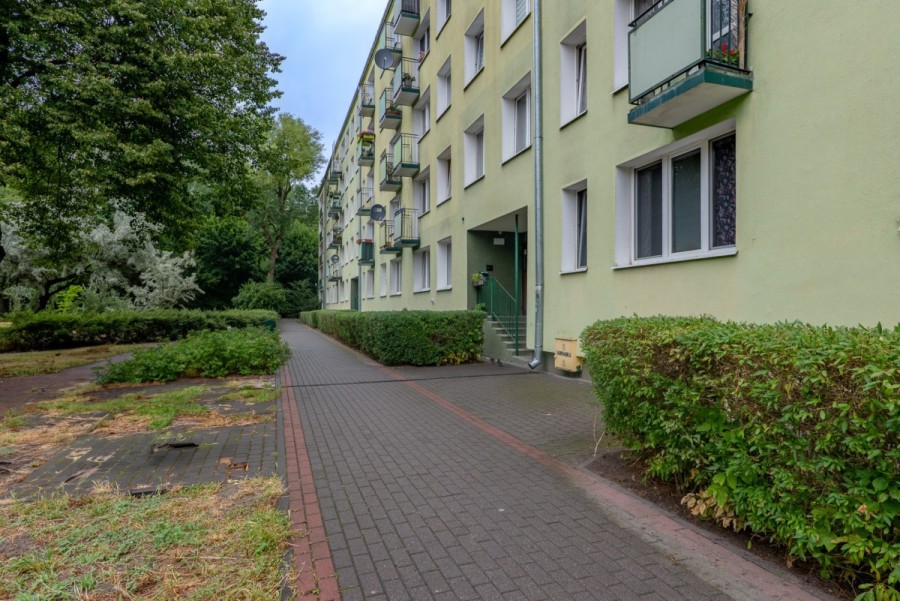 Warszawa, Wawer, Korkowa, Mieszkanie z potencjałem, blisko lasu + piwnica