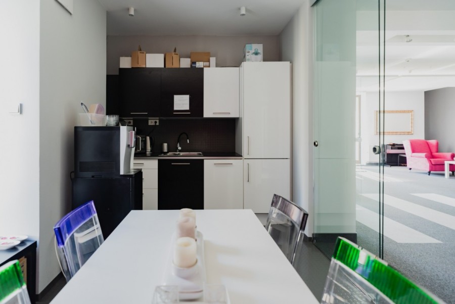 Warszawa, Wilanów, Radosna, Nowa Cena - Apartament z balkonem, zielona okolica