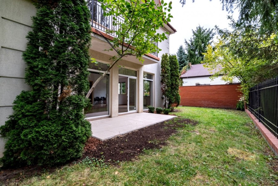 Warszawa, Wilanów Niski, Biedronki, Na cele mieszkaniowe lub komercyjne