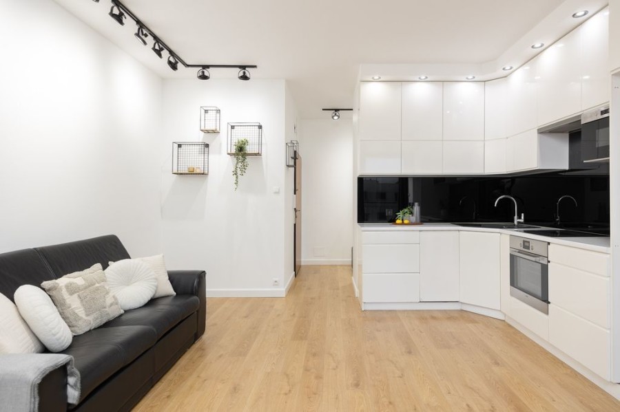 Warszawa, Wilanów, Kazachska, Ostatnie piętro 3 pokoje 2 msc parkingowe