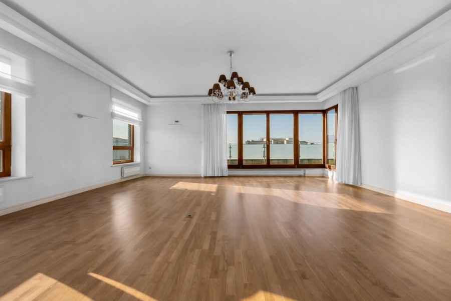 Warszawa, Wilanów, Sarmacka, Penthouse 147m2, 4 pokoje, taras 139m2, winda bezp