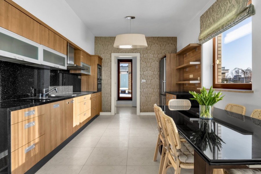 Warszawa, Wilanów, Sarmacka, Penthouse 147m2, 4 pokoje, taras 139m2, winda bezp