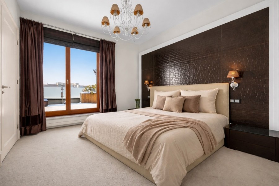 Warszawa, Wilanów, Sarmacka, Penthouse 147m2, 4 pokoje, taras 139m2, winda bezp