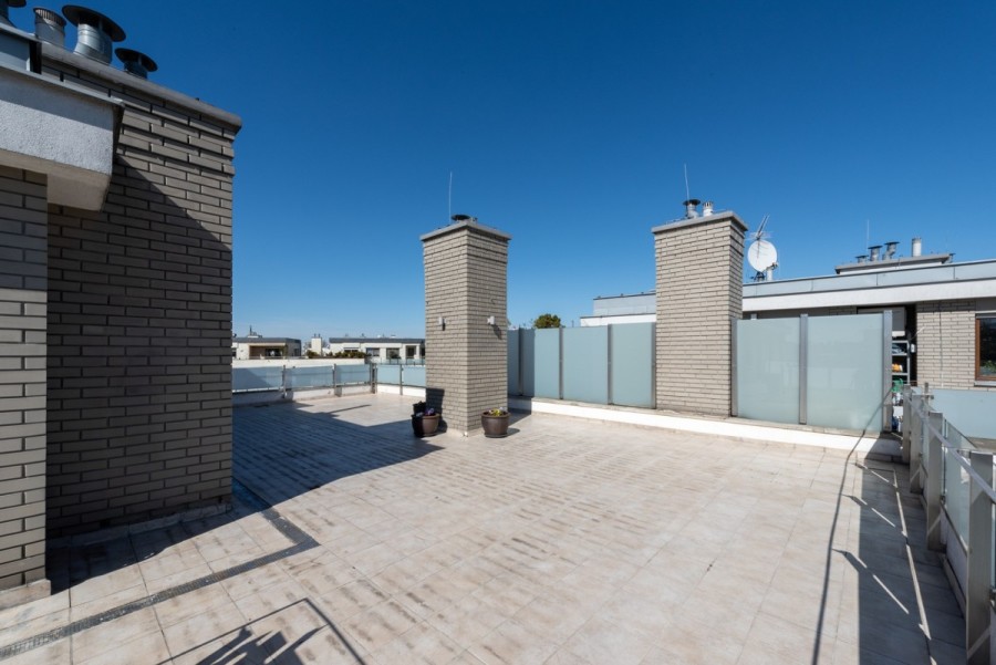 Warszawa, Wilanów, Sarmacka, Penthouse 147m2, 4 pokoje, taras 139m2, winda bezp