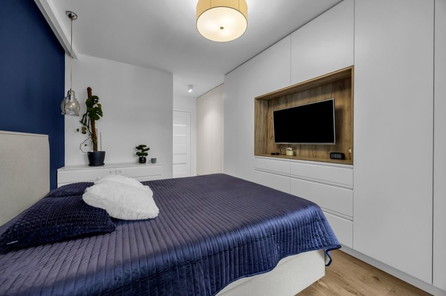 Warszawa, Targówek, Teofila Piecyka, 2 balkony 3 pokoje garaż komórka