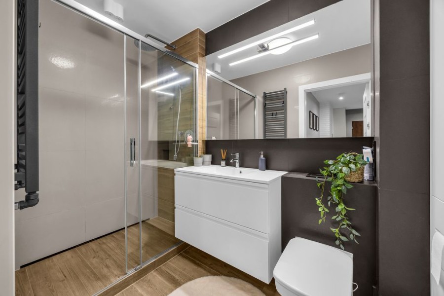 Warszawa, Targówek, Teofila Piecyka, 2 balkony 3 pokoje garaż komórka