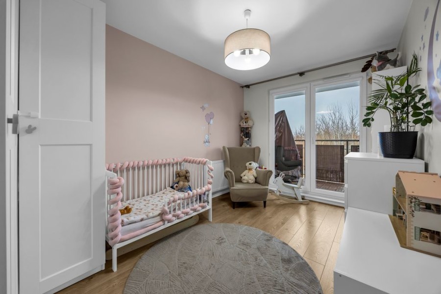 Warszawa, Targówek, Teofila Piecyka, 2 balkony 3 pokoje garaż komórka