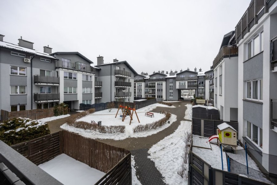 Warszawa, Targówek, Teofila Piecyka, 2 balkony 3 pokoje garaż komórka