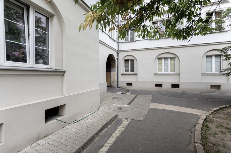 Warszawa, Praga, Targowa, Przestrzeń z duszą w sercu Pragi | 100 m² | Balkon