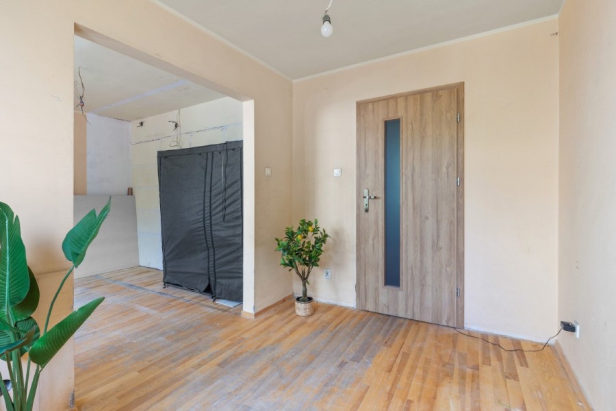 Warszawa, Praga-Północ, Łomżyńska, Dwustronne M3 z potencjałem wśród zielenii