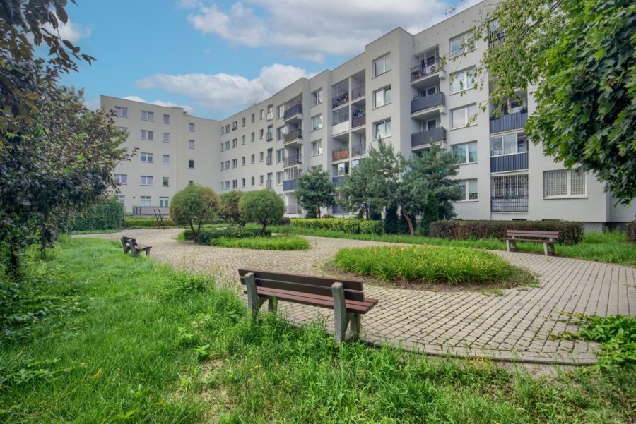 Warszawa, Praga-Północ, Łomżyńska, Dwustronne M3 z potencjałem wśród zielenii