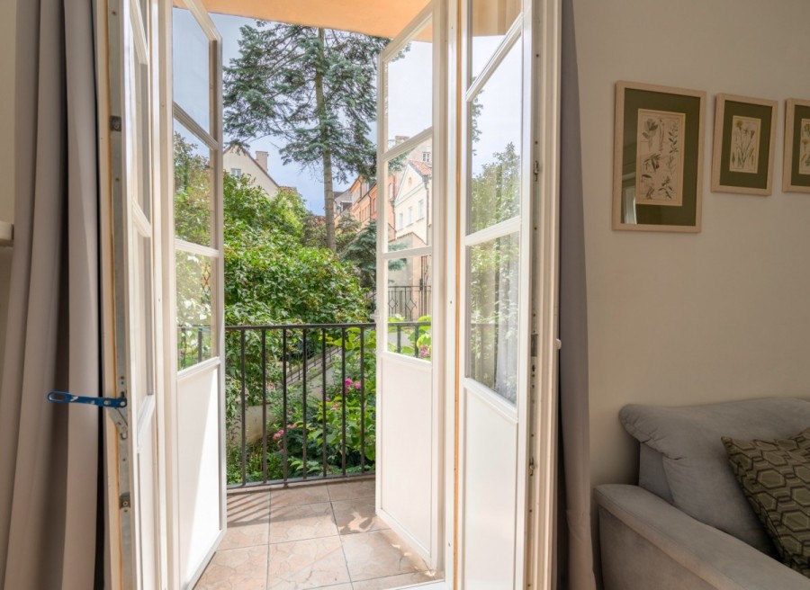 Warszawa, Śródmieście Stare Miasto, Brzozowa, Mieszkanie \"Biały Kruk\" na warszawskiej Starówce