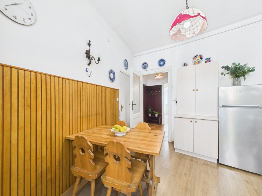 Warszawa, Śródmieście, Kozia, Apartament z historią – dom Jaremy Stępowskiego