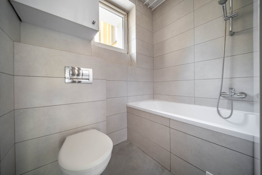 Warszawa, Śródmieście Powiśle, Solec, Dwupokojowe Mieszkanie na Warszawskim Powiślu