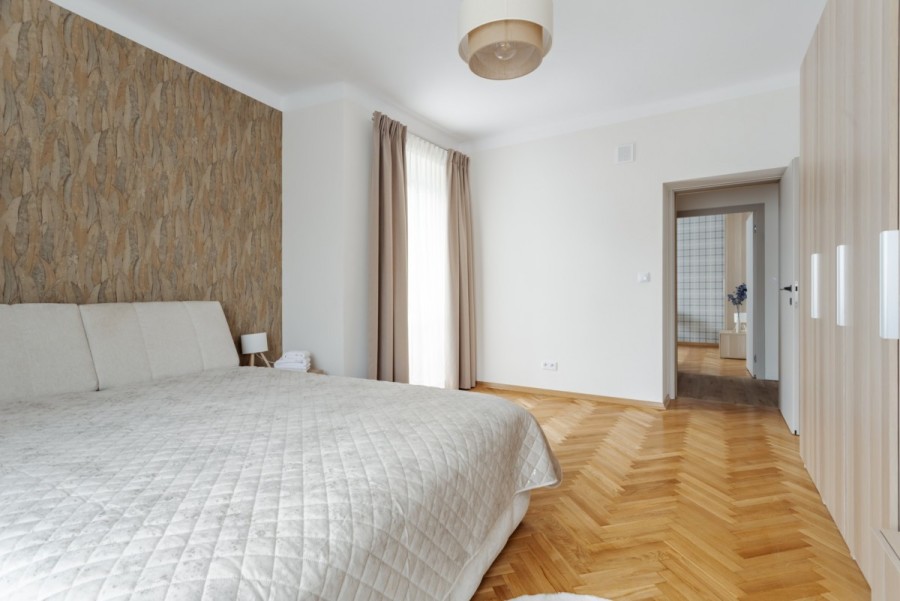 Warszawa, Śródmieście, Elektoralna, Trójstronne 3 pokoje po remoncie w kamienicy