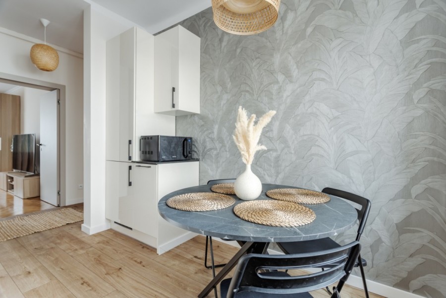 Warszawa, Śródmieście, Elektoralna, Trójstronne 3 pokoje po remoncie w kamienicy