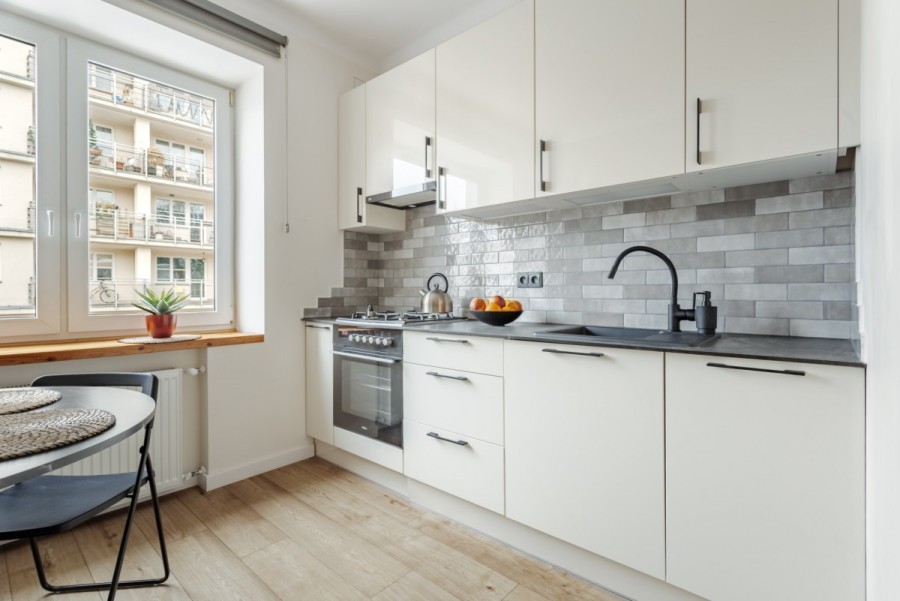 Warszawa, Śródmieście, Elektoralna, Trójstronne 3 pokoje po remoncie w kamienicy