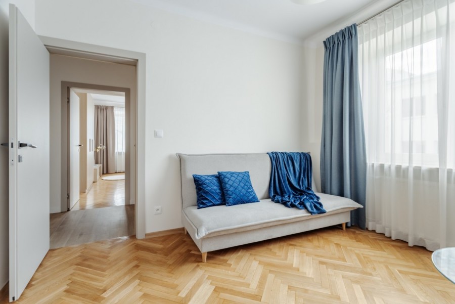 Warszawa, Śródmieście, Elektoralna, Trójstronne 3 pokoje po remoncie w kamienicy