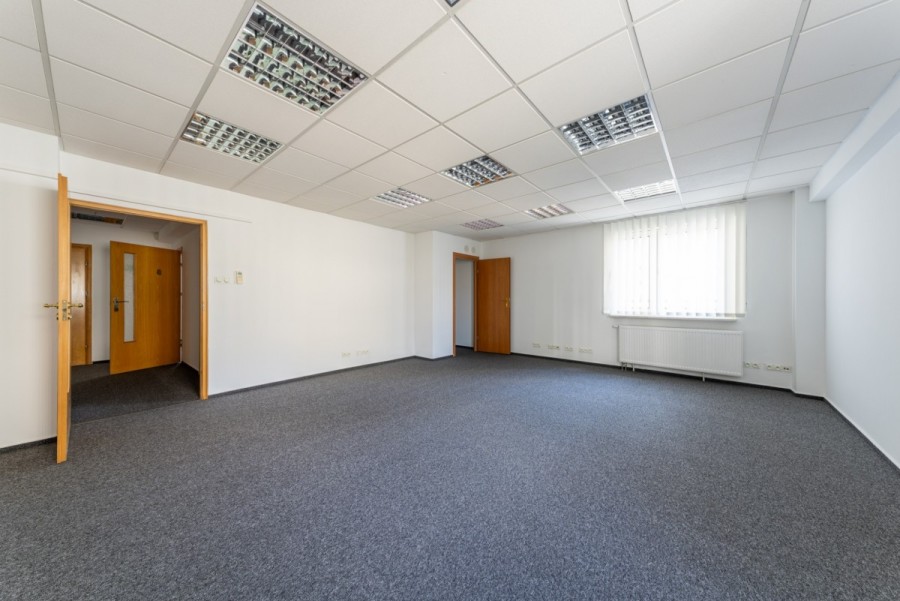 Warszawa, Wola, Płocka, LOKAL UŻYTKOWY PRZY STACJI METRA PŁOCKA