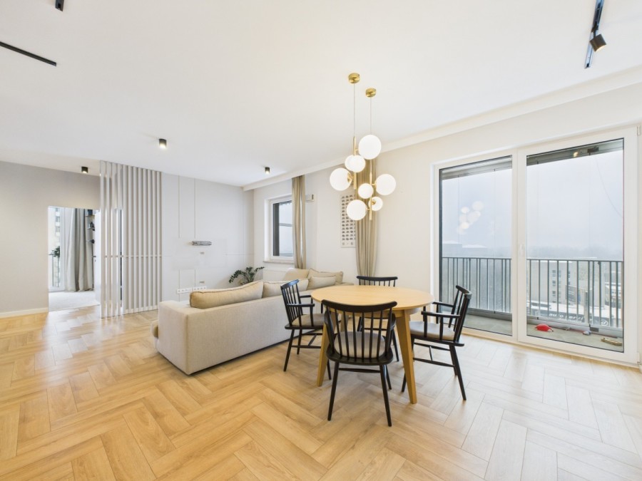 Warszawa, Wola, Gumińska, Dwa balkony / Widok na centrum / Stacja Wola