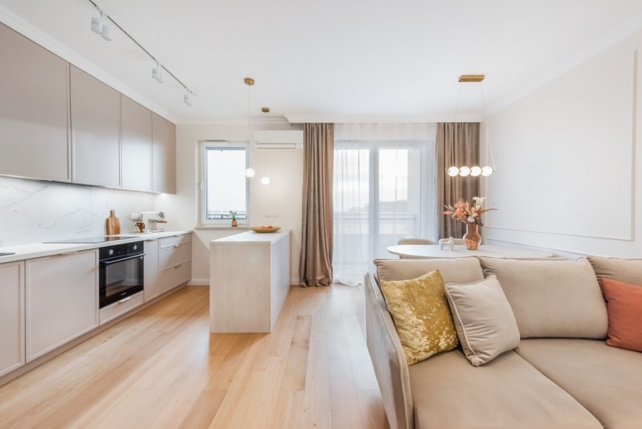 Warszawa, Włochy, Jutrzenki, Wysoki standard, dwustronne i słoneczne