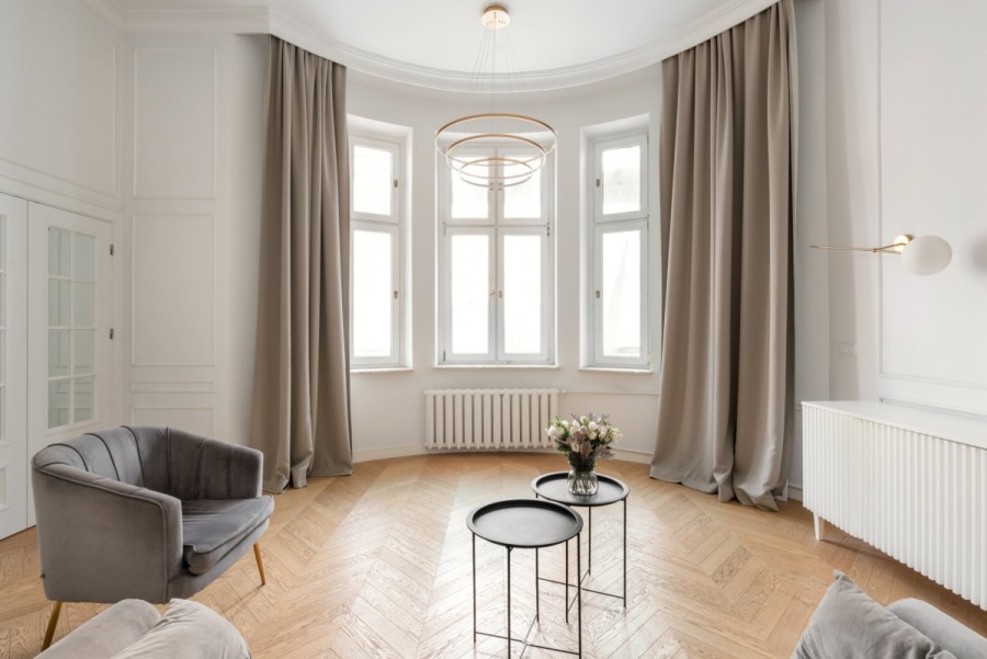 Warszawa, Śródmieście Południowe, Mieszkanie w zabytkowej kamienicy | ścisłe centrum