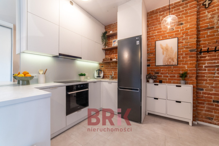 Warszawa, Praga-Północ, Folwarczna, Klimatyczne 2-pokoje w zrewitalizowanej kamienicy