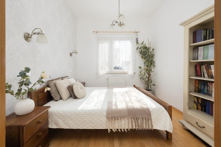 Warszawa, Mokotów Dolny, Bluszczańska, Klimatyzacja Ciche Wysokie pomieszczenia 3m