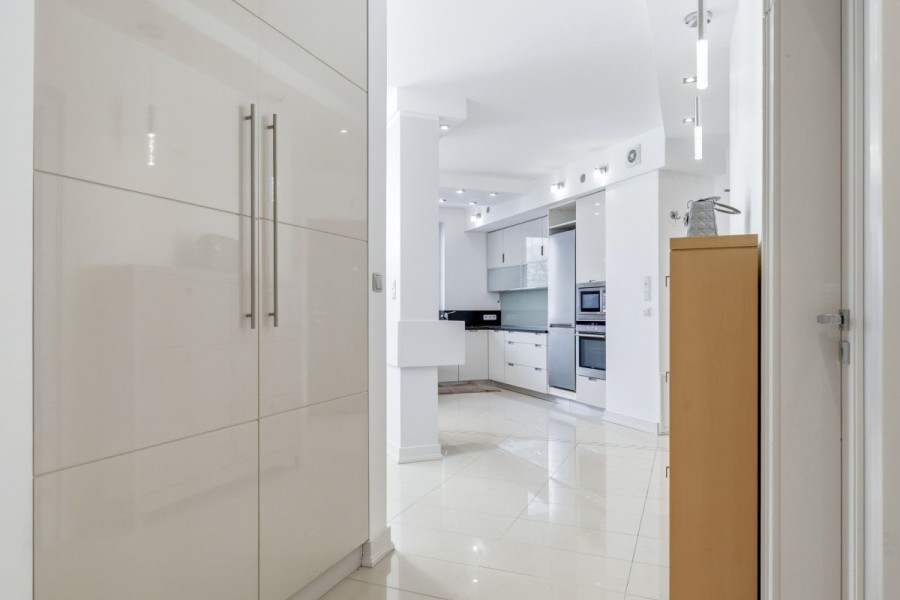 Warszawa, Mokotów, Przejazd, Marina Mokotów | Dwustronne | 4 pokoje | Garaż