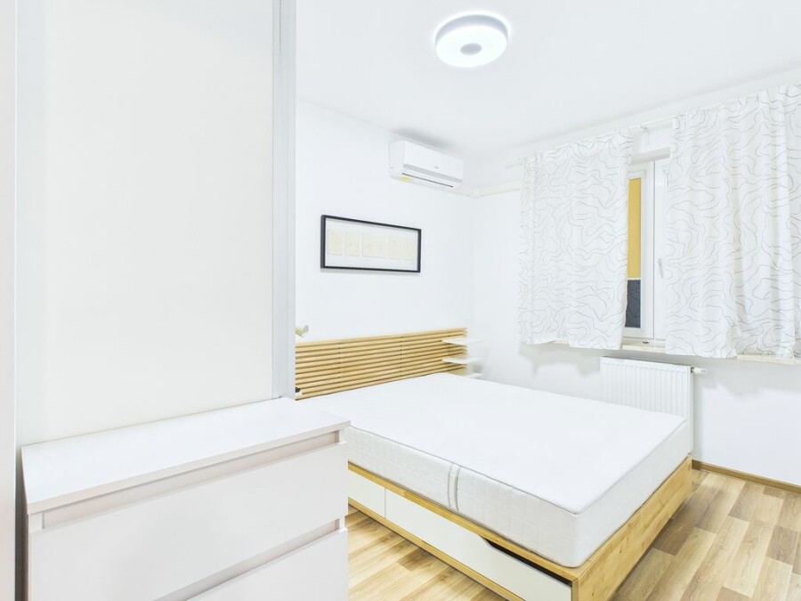 Warszawa, Wola, Jana Ostroroga, 2 Pokojowe Klimatyzacja Garaż Wola