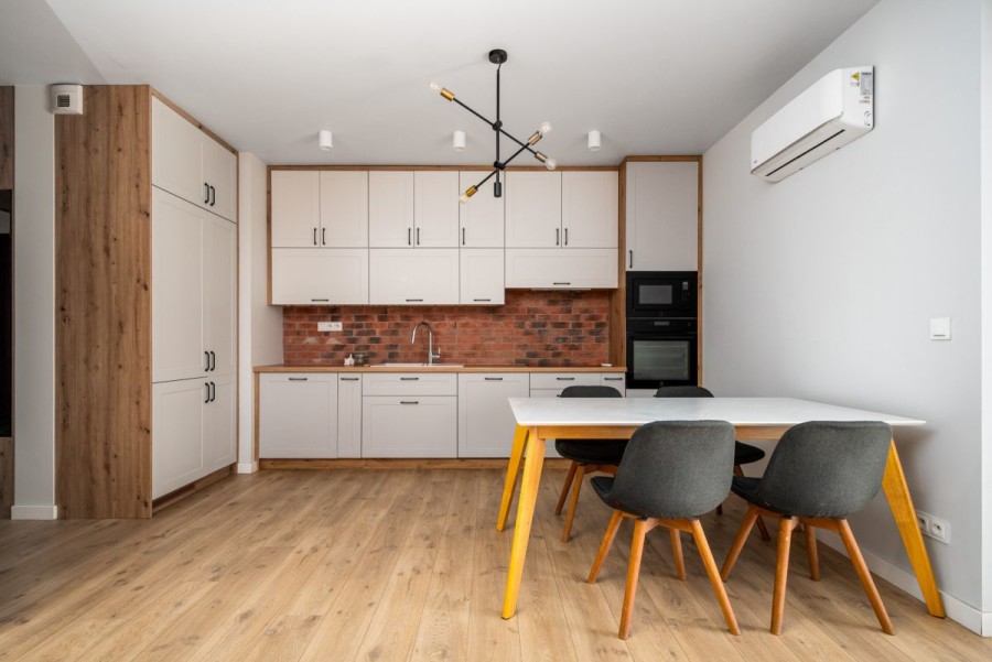 Warszawa, Mokotów Czerniaków, Bluszczańska, 3 pokoje, 2x garaż, komórka, taras 18,25 m2!