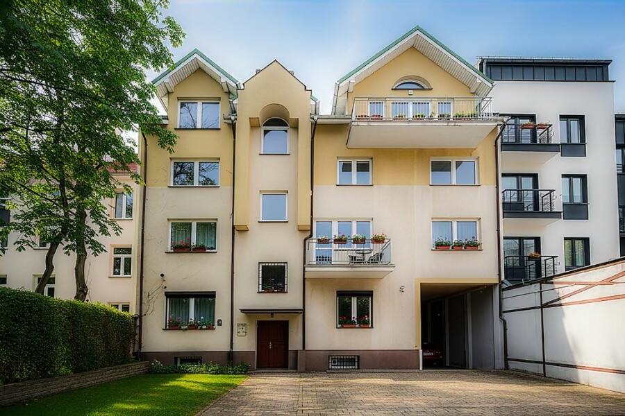 Warszawa, Praga-Południe, Warszawa Praga Pd kamienica, hotelik