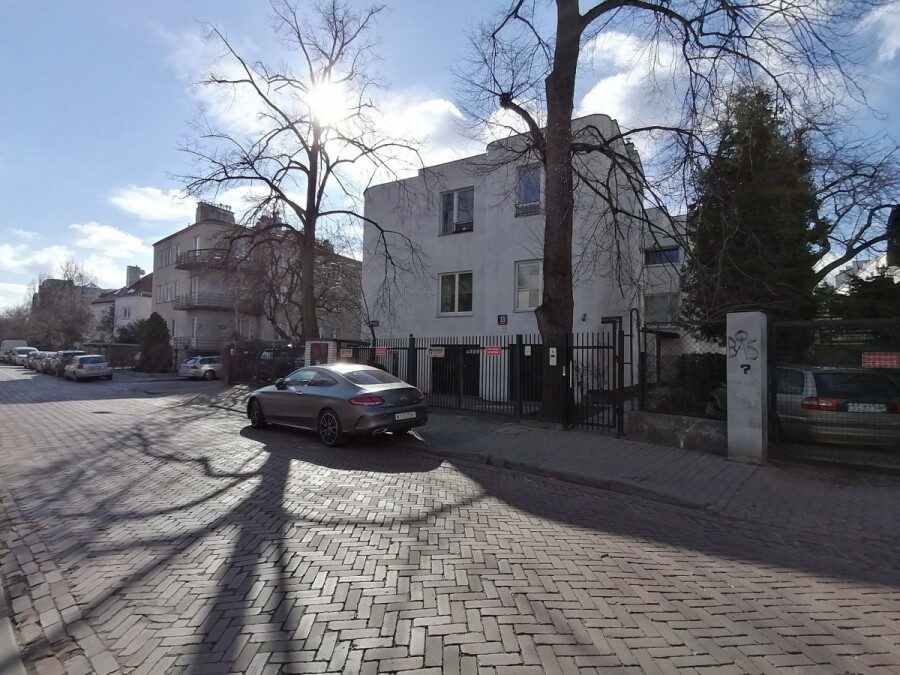 Warszawa, Mokotów, Tyniecka, 2 pokoje w kamienicy