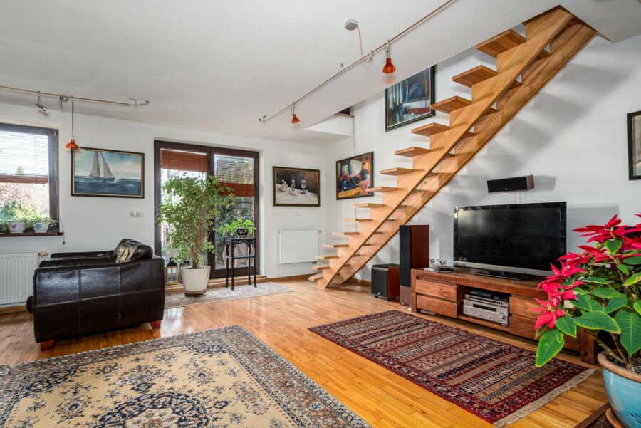 Warszawa, Białołęka Grodzisk, Energooszczędny dom z ogrodem przy strumyku!