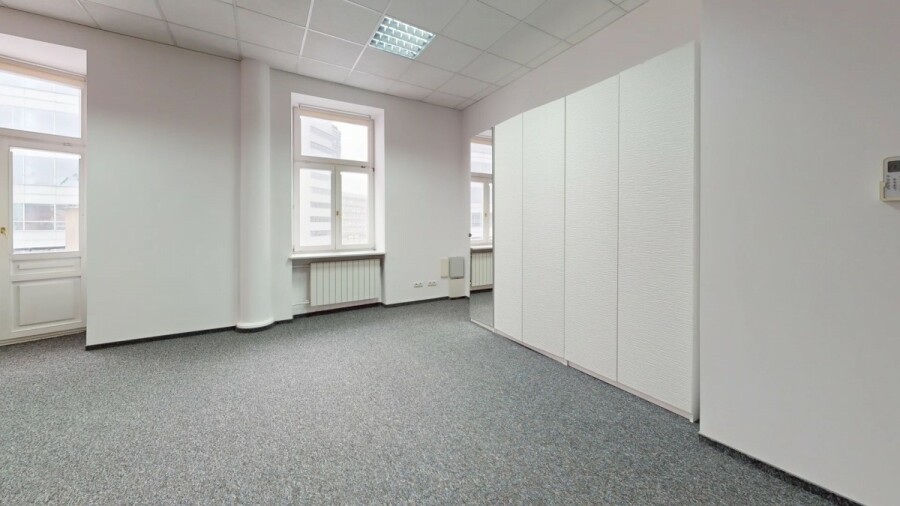 Warszawa, Śródmieście, Polna, Biuro 131 m² (5 pokoi) zabytkowa kamienica