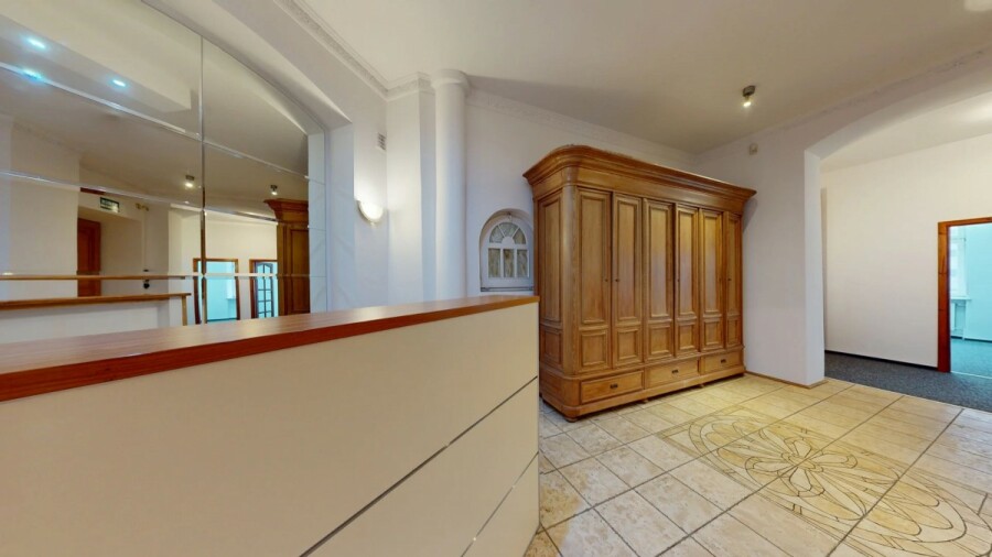 Warszawa, Śródmieście, Polna, Biuro 131 m² (5 pokoi) zabytkowa kamienica