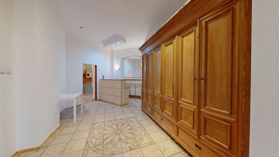 Warszawa, Śródmieście, Polna, Biuro 131 m² (5 pokoi) zabytkowa kamienica