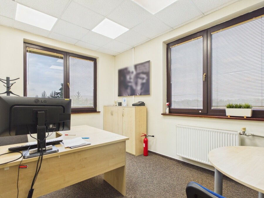 Warszawa, Wola Ulrychów, Nakielska, 4 kondygnacje w budynku biurowym na wynajem