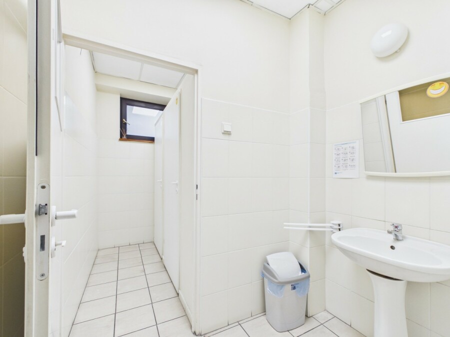 Warszawa, Wola Ulrychów, Nakielska, 4 kondygnacje w budynku biurowym na wynajem