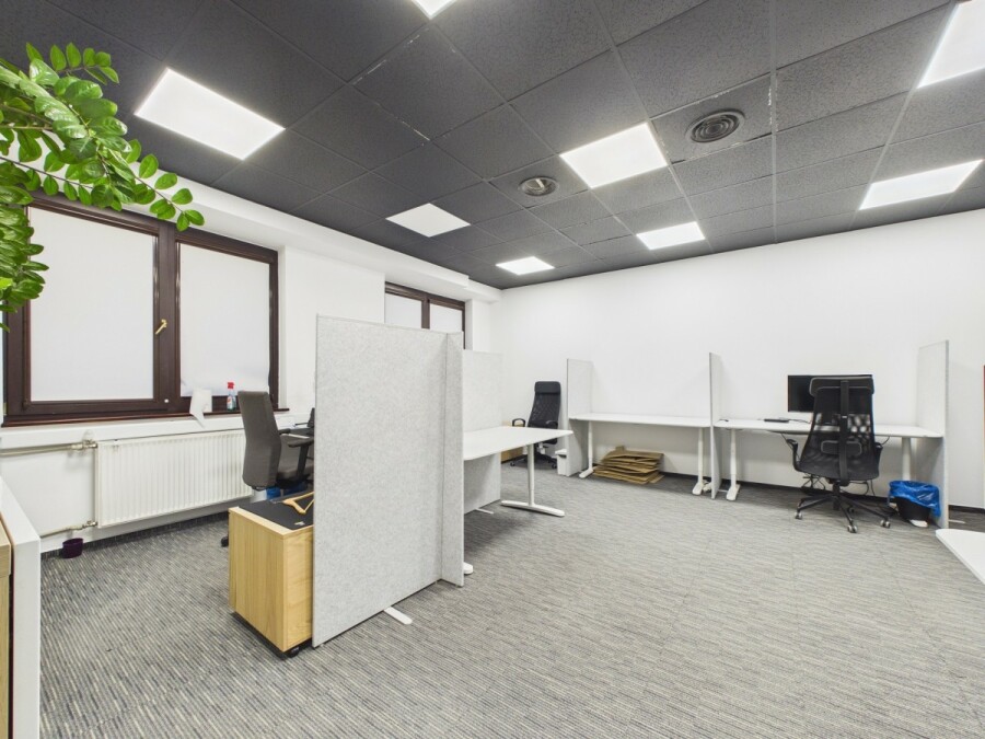 Warszawa, Wola Ulrychów, Nakielska, 4 kondygnacje w budynku biurowym na wynajem